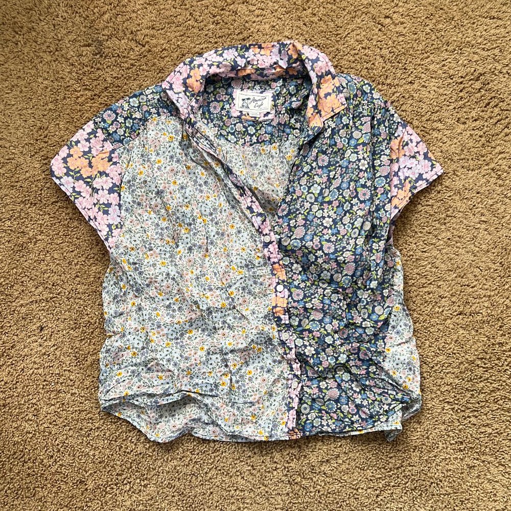 American Eagle Button Up Floral Top